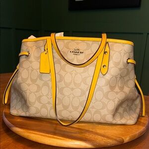 BRAND NEW COACH PURSE